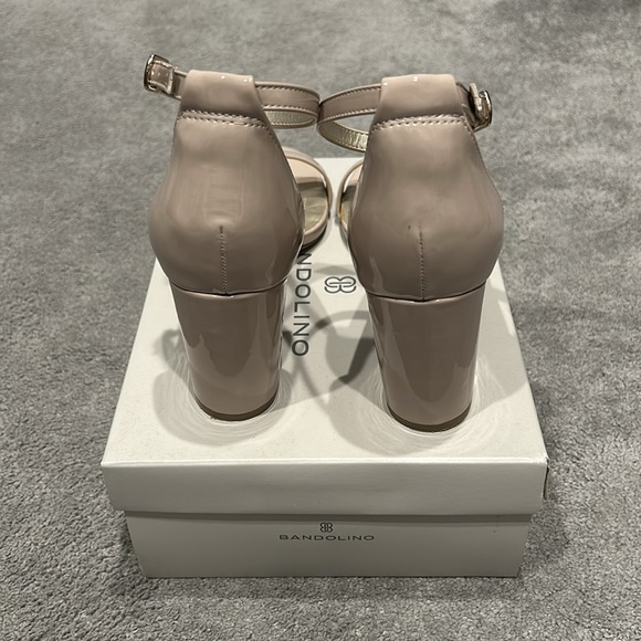 Bandolino pump sandal. Natural - Picture 3 of 5